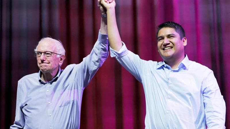 Bernie Sanders e il candidato democratico al Congresso Randy Villegas