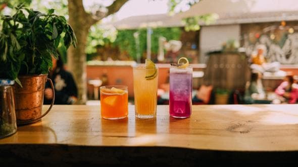 Mercato delle bevande in Europa: alcol in calo, crescono gli analcolici