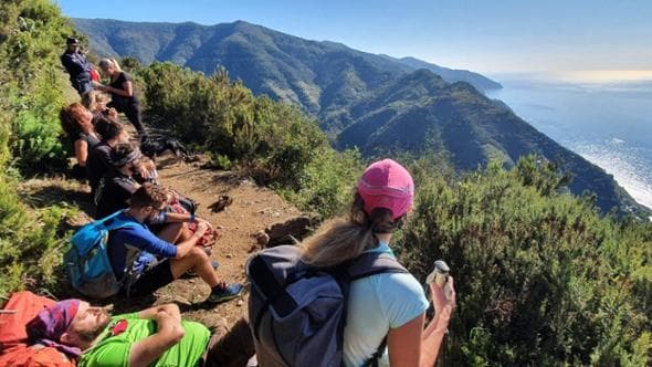  Dalle Cinque Terre alla Sardegna, tra natura e cultura, sulle orme dei grandi letterati