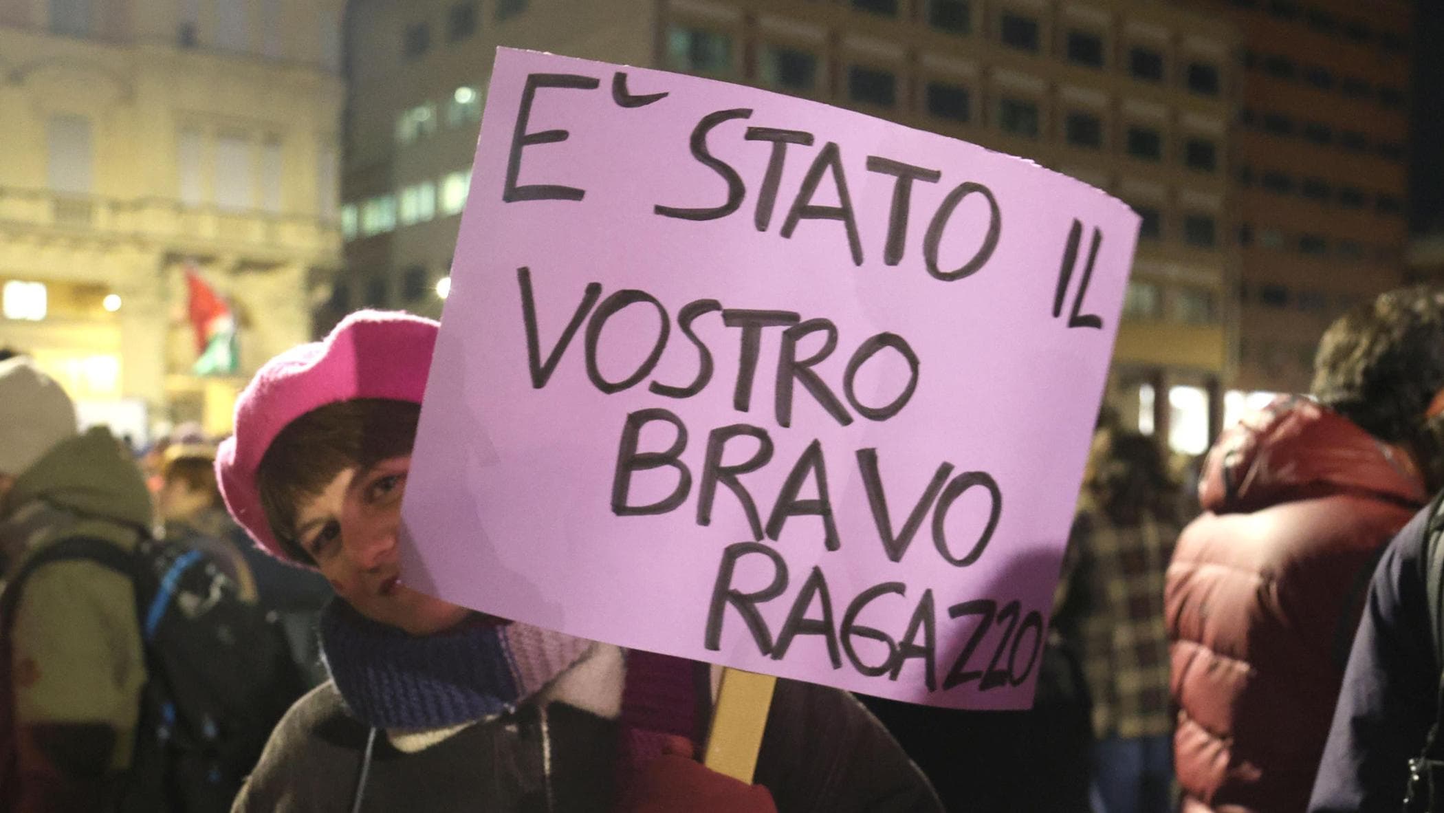 governo toglie 8 milioni a fondo contro violenza sulle donne per darli a cyberbullismo pd protesta da Repubblica.it governo toglie 8 milioni a fondo contro violenza sulle donne per darli a cyberbullismo pd protesta