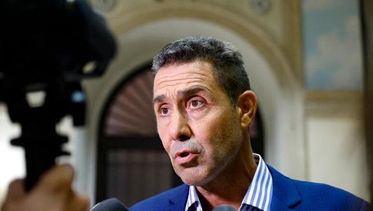 Vannacci, attacco omofobo contro Cerno: “Ha gusti invertiti, spazi in tv uguali per tutti”