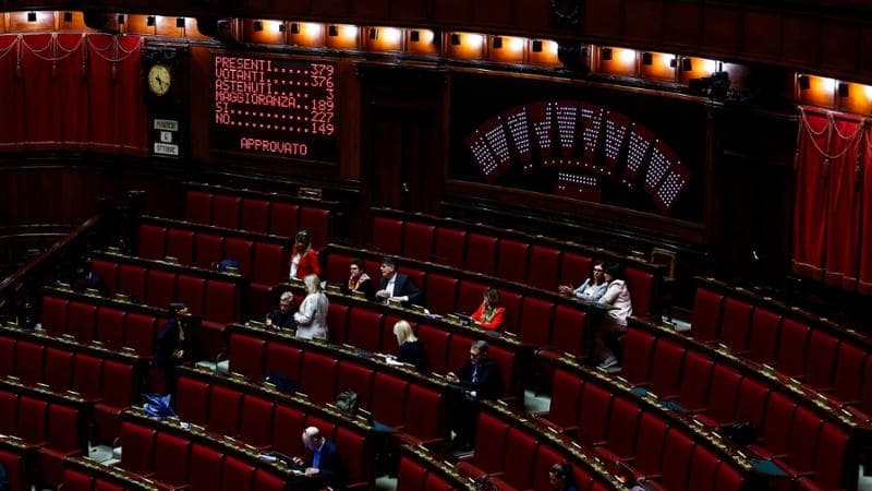 Roma, 6 ottobre: l'aula della Camera durante il voto sulla legge elettorale