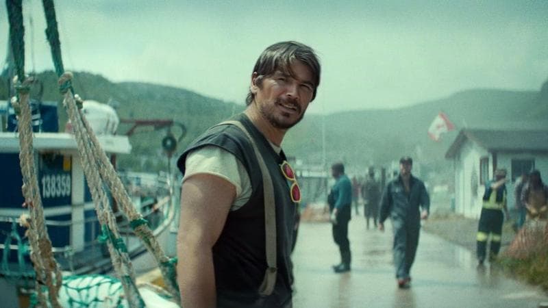 “Below”, la risposta di Netflix a “Widow’s Bay” con Josh Hartnett e Charlie Heaton