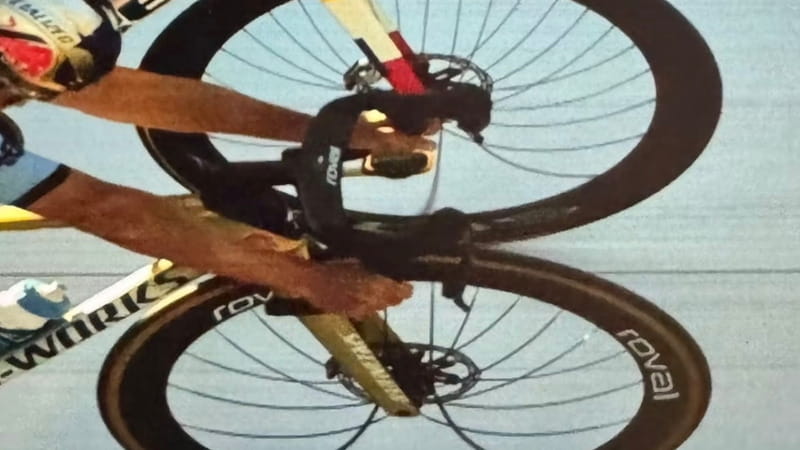 Evenepoel-Ciccone e non solo: gli arrivi al fotofinish e tre ex-aequo che hanno fatto storia