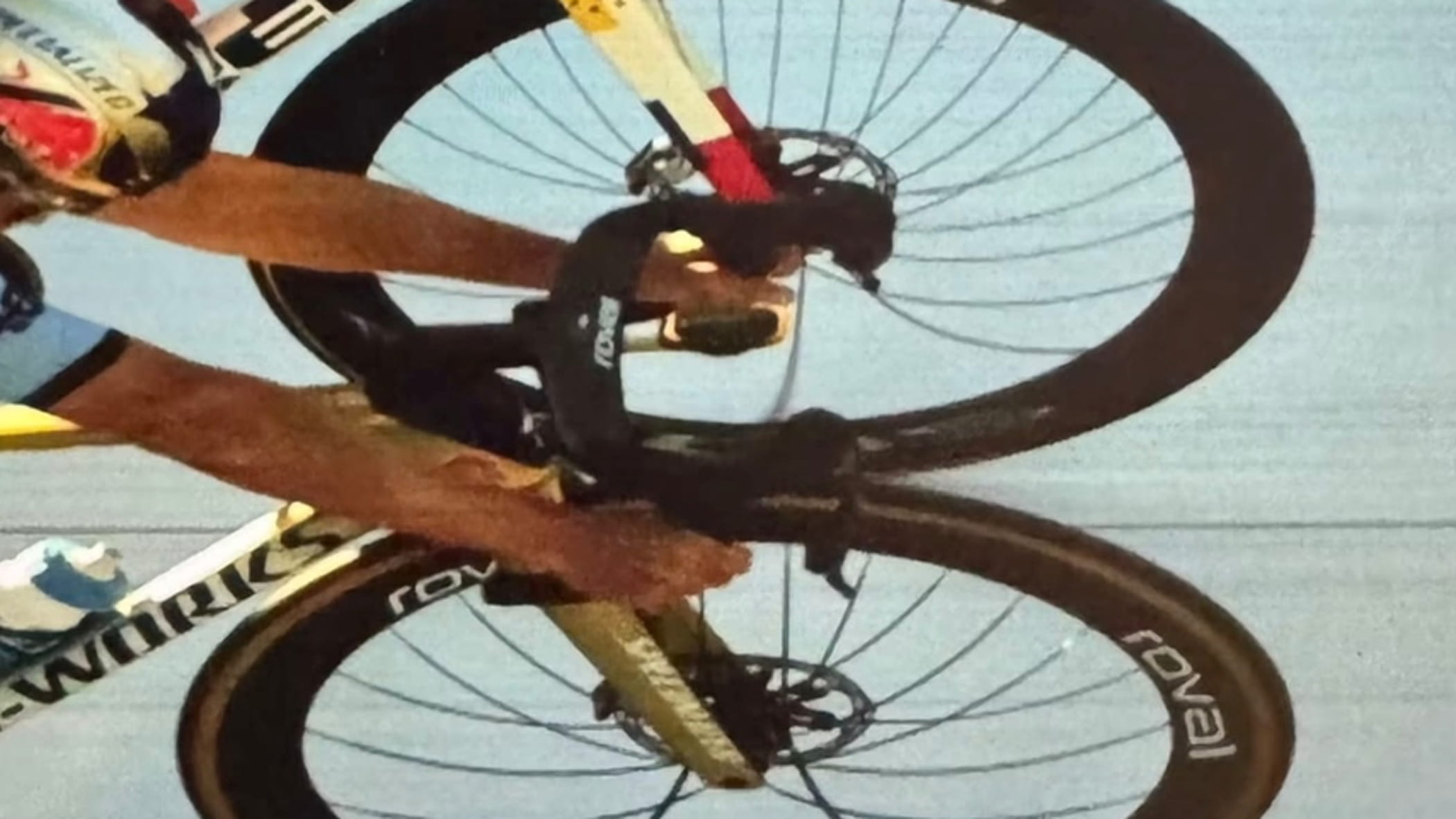 evenepoel ciccone e non solo gli arrivi al fotofinish e tre ex aequo che hanno fatto storia da Repubblica.it evenepoel ciccone e non solo gli arrivi al fotofinish e tre ex aequo che hanno fatto storia