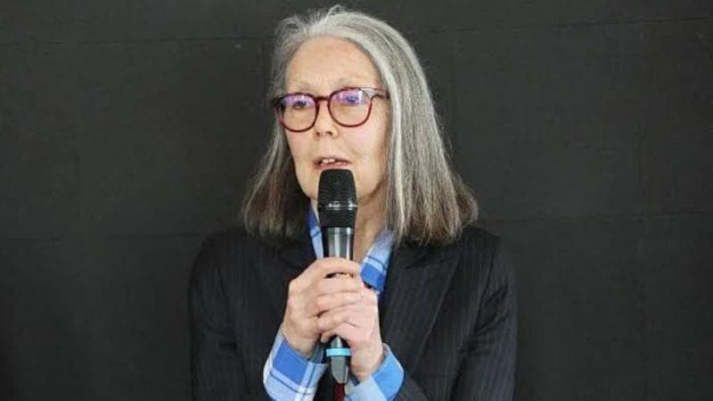 Anne Carson, la poetessa premio Nobel 2026 che ha reso il mito classico in specchio del presente