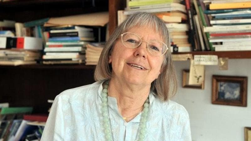 La poetessa Vivian Lamarque