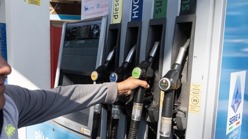 Gasolio a 2,19 nei distributori Eni: la compagnia abbassa ancora il prezzo consigliato
