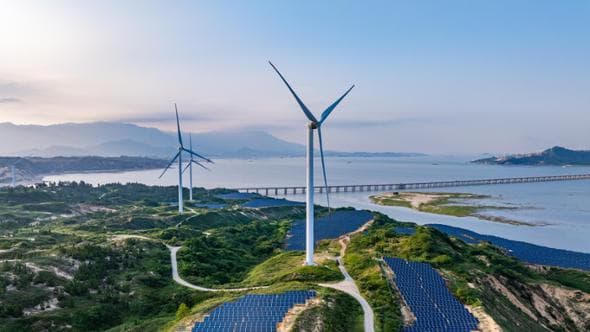 La transizione energetica avanza, ma non basta a salvare il clima