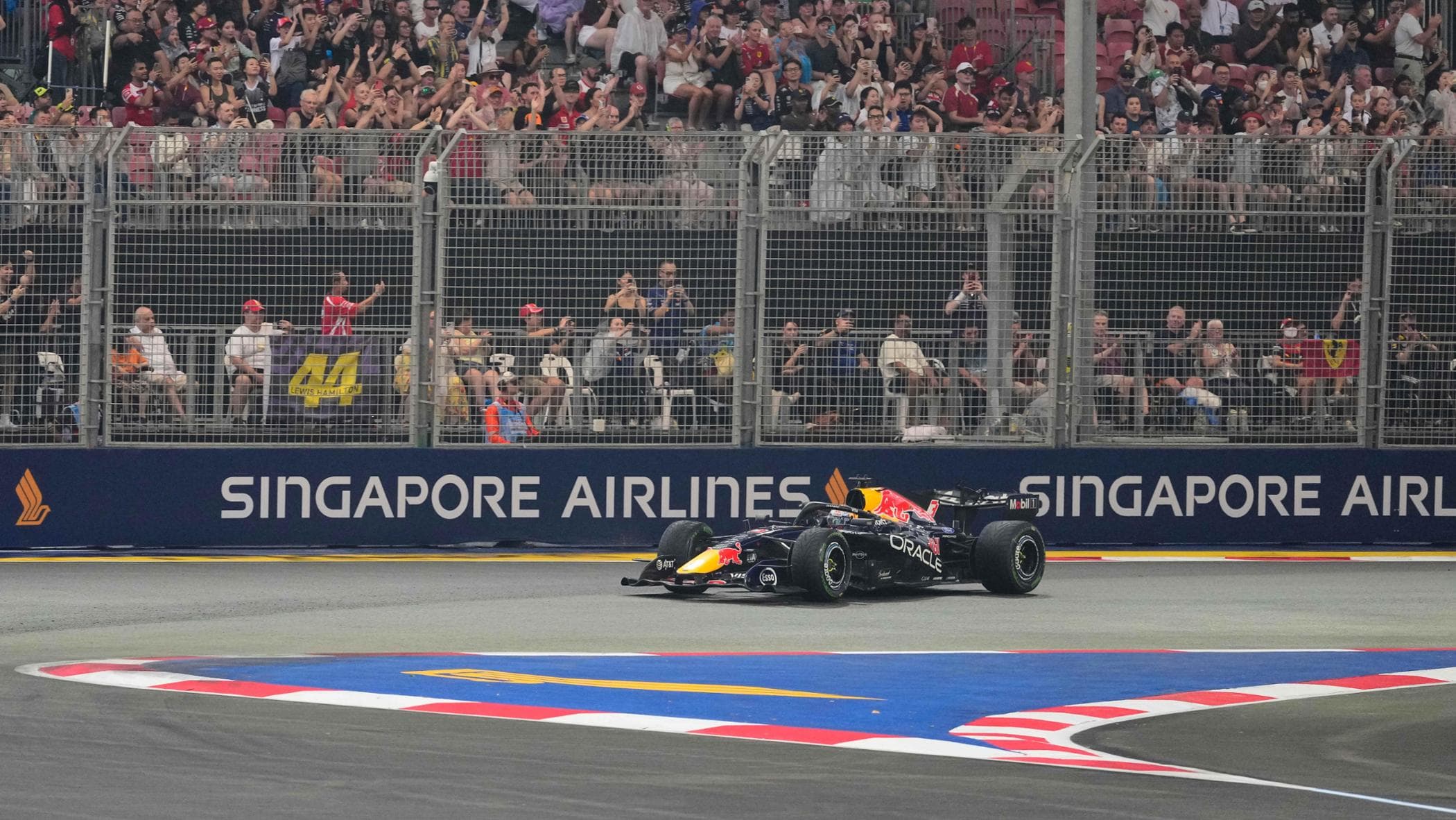 diretta qualifiche f1 caccia alla pole a singapore da Repubblica.it diretta qualifiche f1 caccia alla pole a singapore