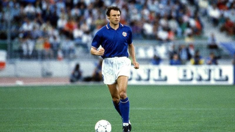 Pietro Vierchowod con la maglia della nazionale