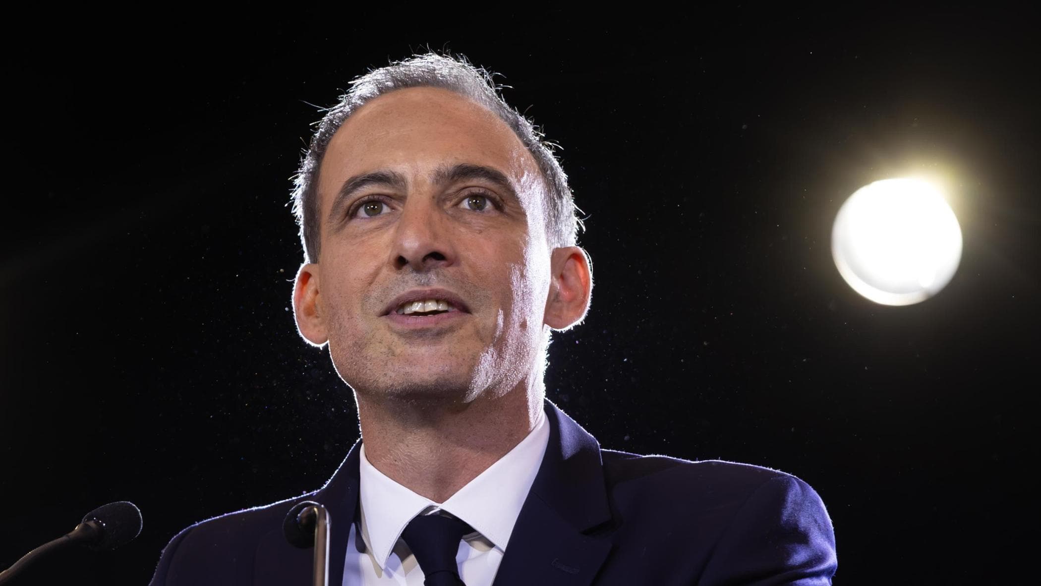 glucksmann il figlio del filosofo ex maoista che detesta m233lenchon e sogna un8217altra sinistra da Repubblica.it glucksmann il figlio del filosofo ex maoista che detesta m233lenchon e sogna un8217altra sinistra