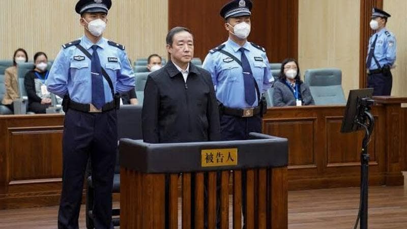 Anteprima: Cina, condannato a 14 anni l’ex sindaco di Wuhan. Ma non per la gestione del Covid