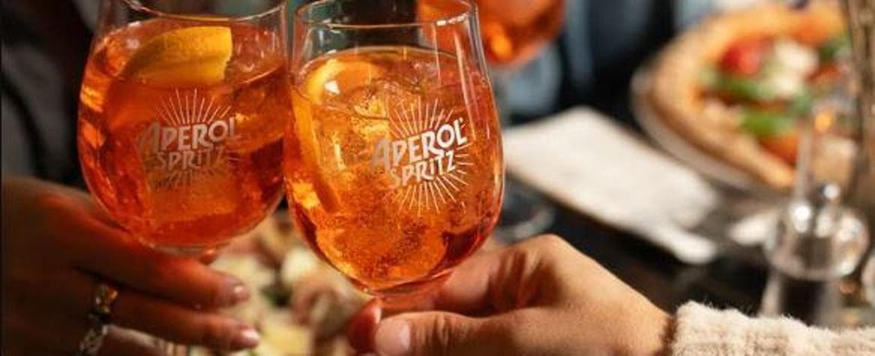 Pizza e mixology: come trovare l'abbinamento ideale tra bollicine e condimenti