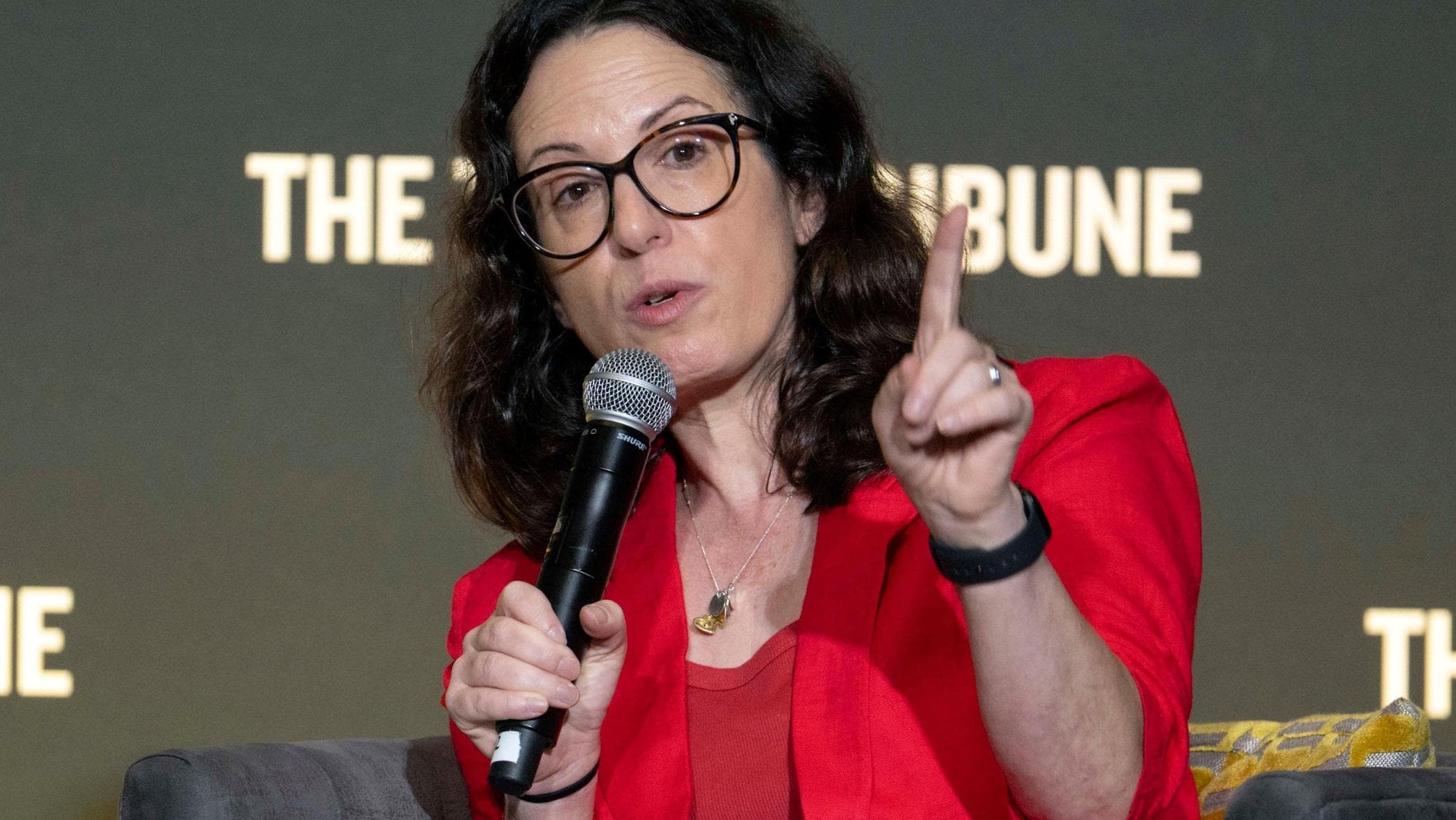 Haberman: “Ha asservito gli Usa, così Trump si vanta di essere più potente di Hitler e Stalin”
