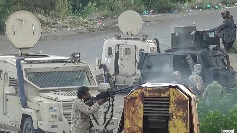 Droni e cecchini: gli Houthi assediano Taiz, la città strategica roccaforte repubblicana