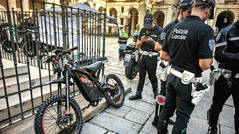 La protesta della polizia locale. Fp Cgil: “La riforma aumenta i rischi ma senza nuove tutele”