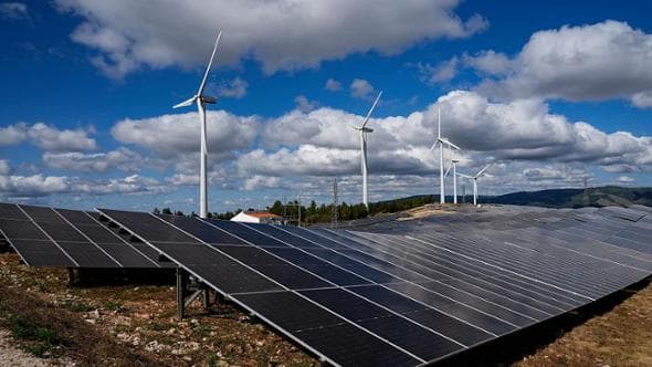 La transizione energetica frena, nonostante il boom delle rinnovabili
