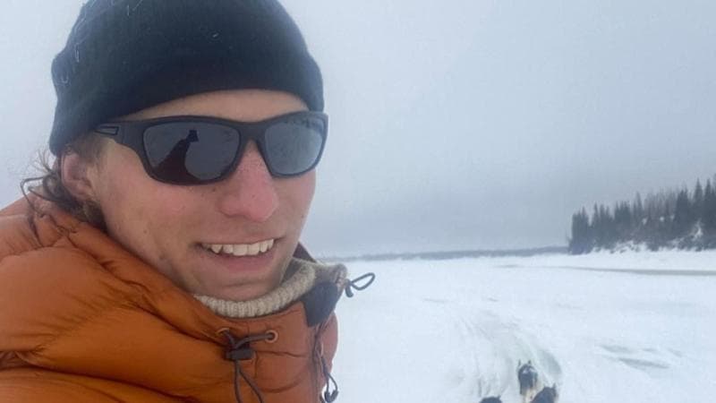 Anteprima: Dal Canada all’Alaska a piedi in compagnia del suo cane: 29enne norvegese muore a un pass…