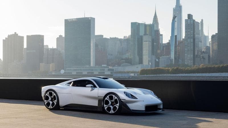 Porsche lancia la Mission S, il concept che anticipa la prossima supercar a motore centrale