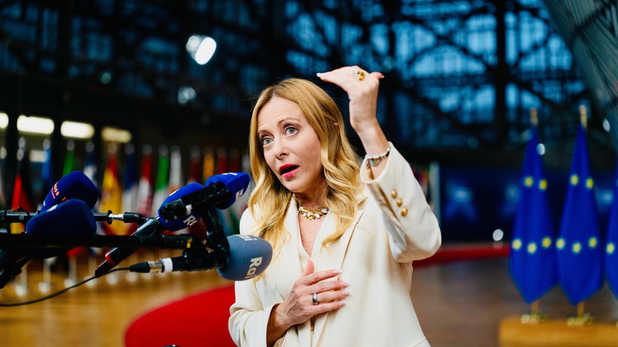 L’Italia piegata dal caro tutto