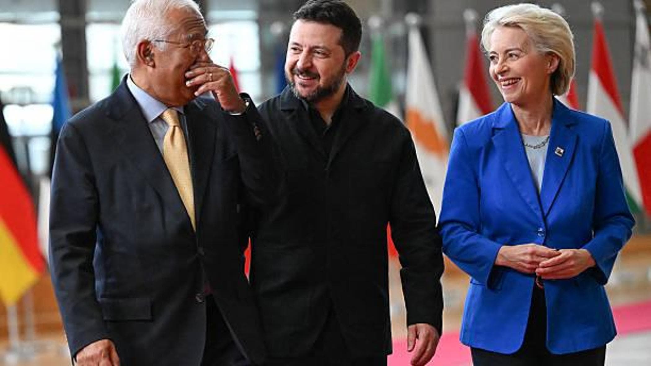 Zelensky all’Ue: “Se cadiamo ci saranno 20 milioni di profughi ucraini, dateci i Patriot per resistere” Zelensky all’Ue: “Se cadiamo ci saranno 20 milioni di profughi ucraini, dateci i Patriot per resistere”