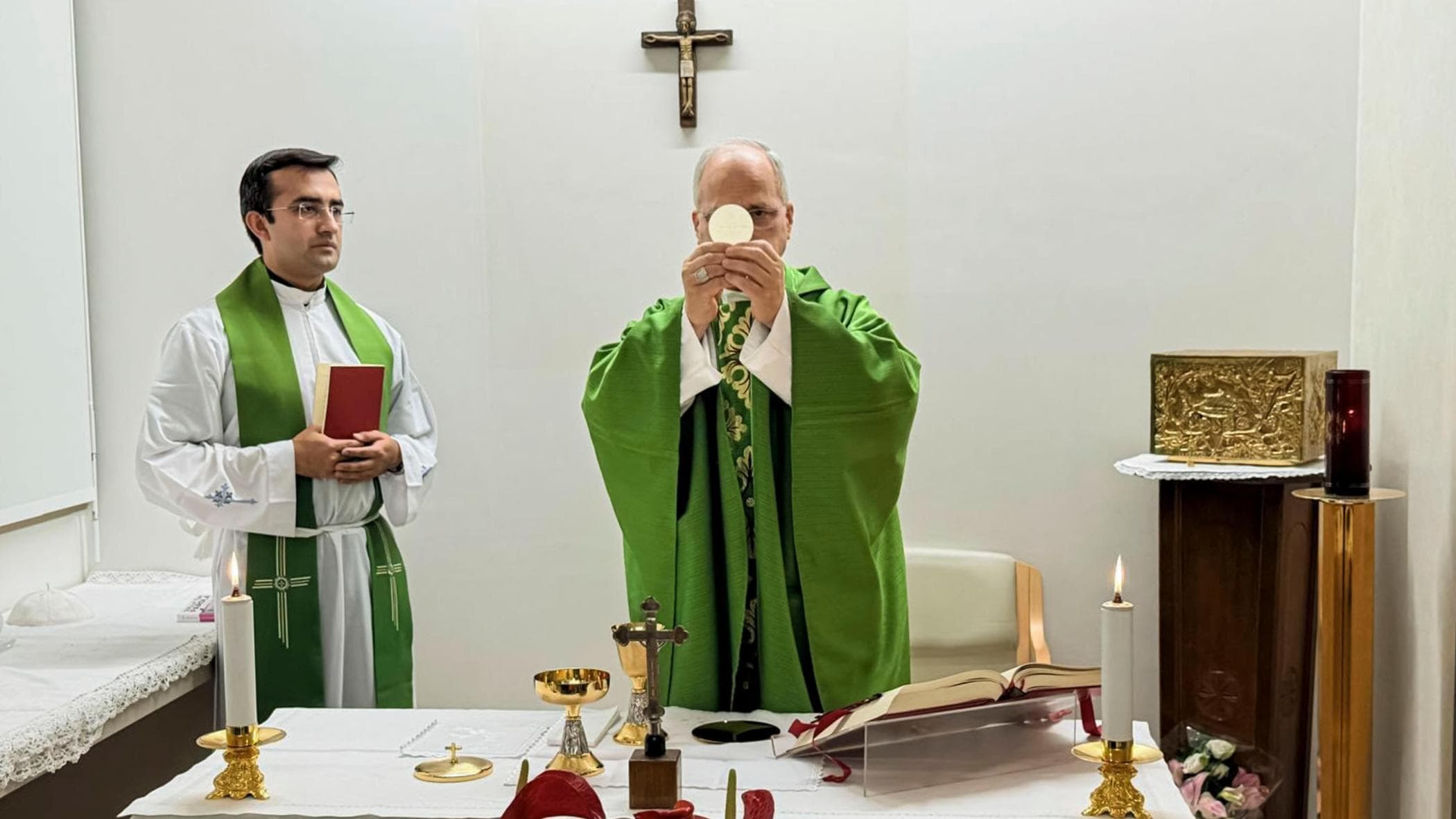 la messa al gemelli del papa prime foto atteso per oggi l8217ok dei medici al ritorno in vaticano da Repubblica.it la messa al gemelli del papa prime foto atteso per oggi l8217ok dei medici al ritorno in vaticano