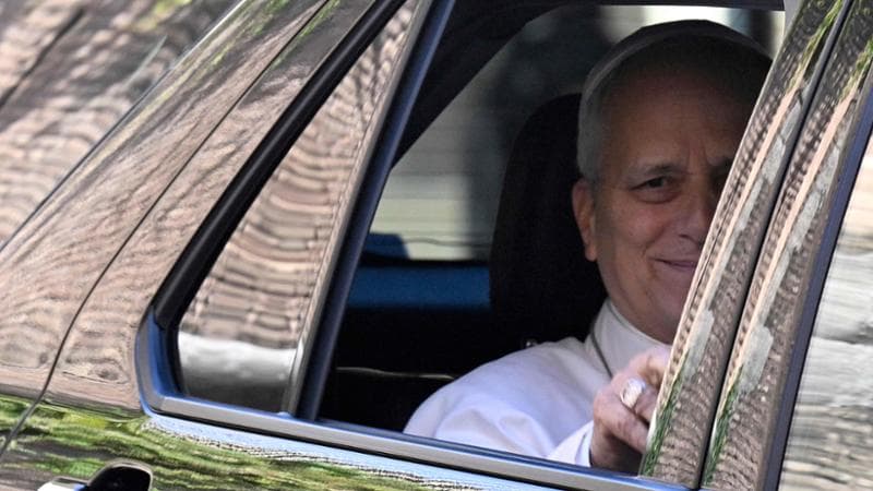 Il Papa lascia l’ospedale questo pomeriggio, domani Angelus in Vaticano