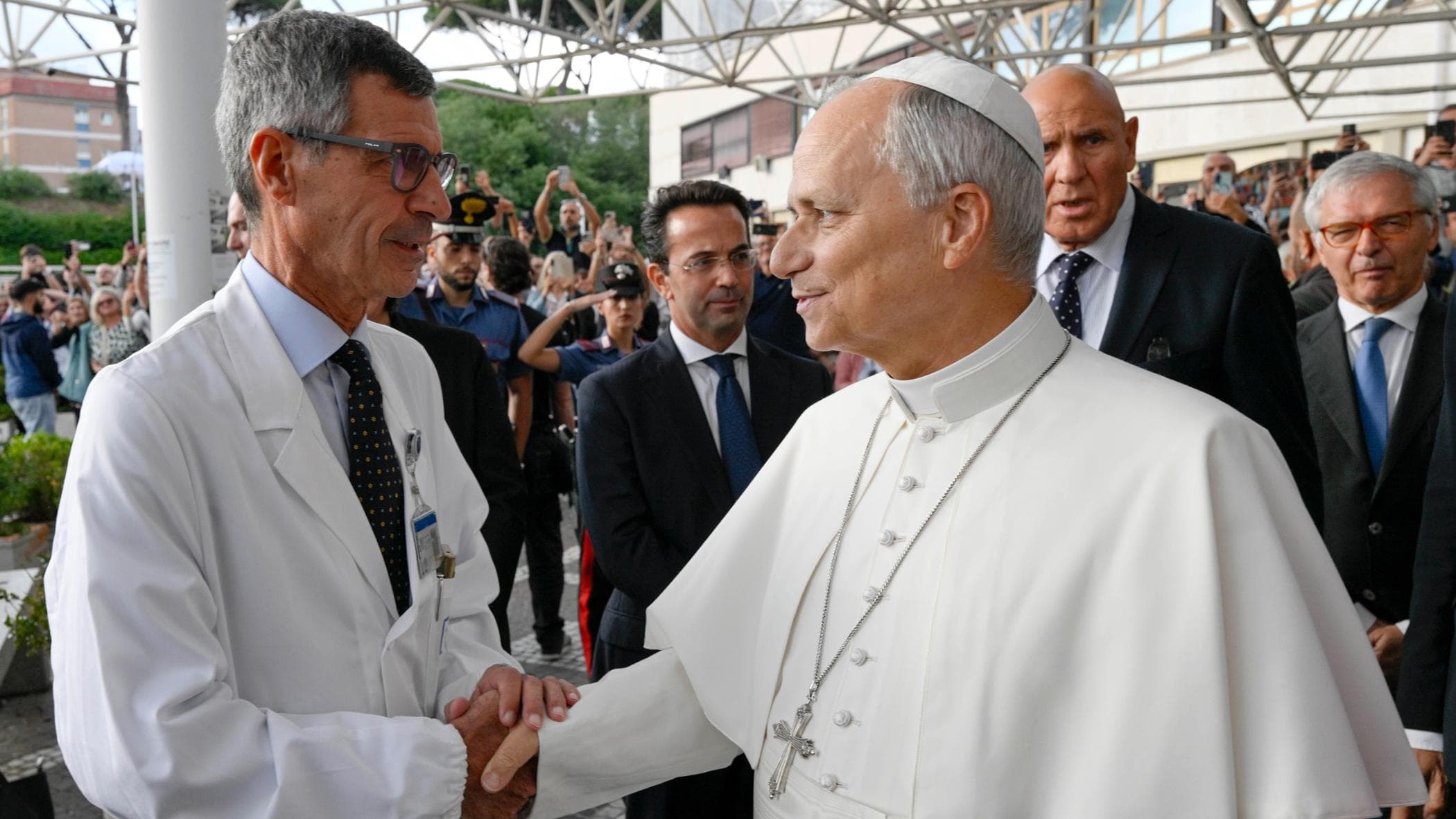 papa per ora solo medicazioni dopo gli esami istologici sar224 stabilita la terapia da Repubblica.it papa per ora solo medicazioni dopo gli esami istologici sar224 stabilita la terapia