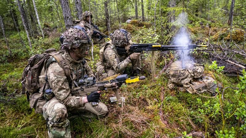 “Cittadini, preparatevi alla guerra e a fare sacrifici”: l’appello del capo dell’esercito britannico