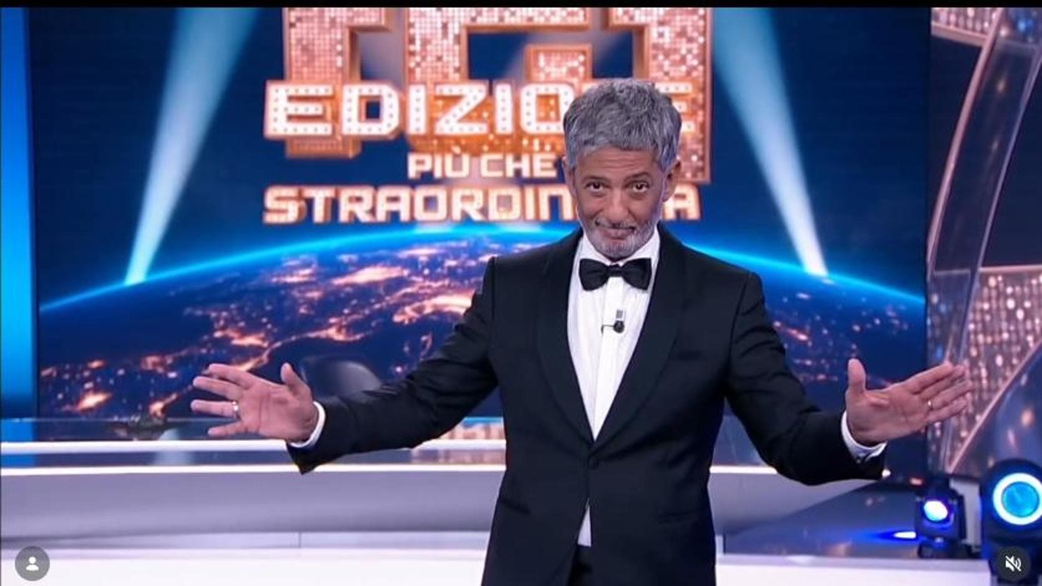 lo show di fiorello nello studio del tg1 siamo come il campo largo da Repubblica.it lo show di fiorello nello studio del tg1 siamo come il campo largo