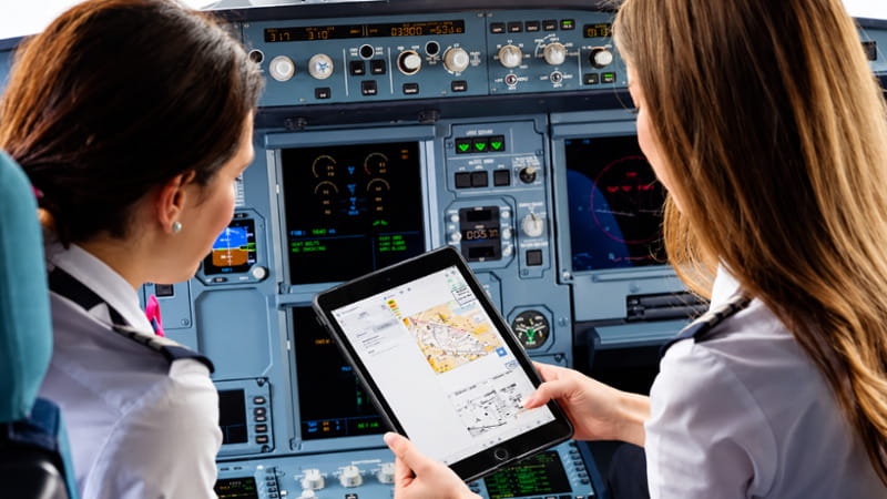 Lufthansa compra compagnie ma vende i software che fanno volare gli aerei
