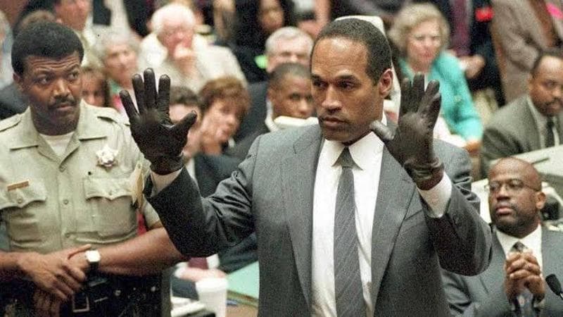 Stati Uniti, le rivelazioni sul caso O.J. Simpson: ebbe un complice che si sbarazzò dell’arma