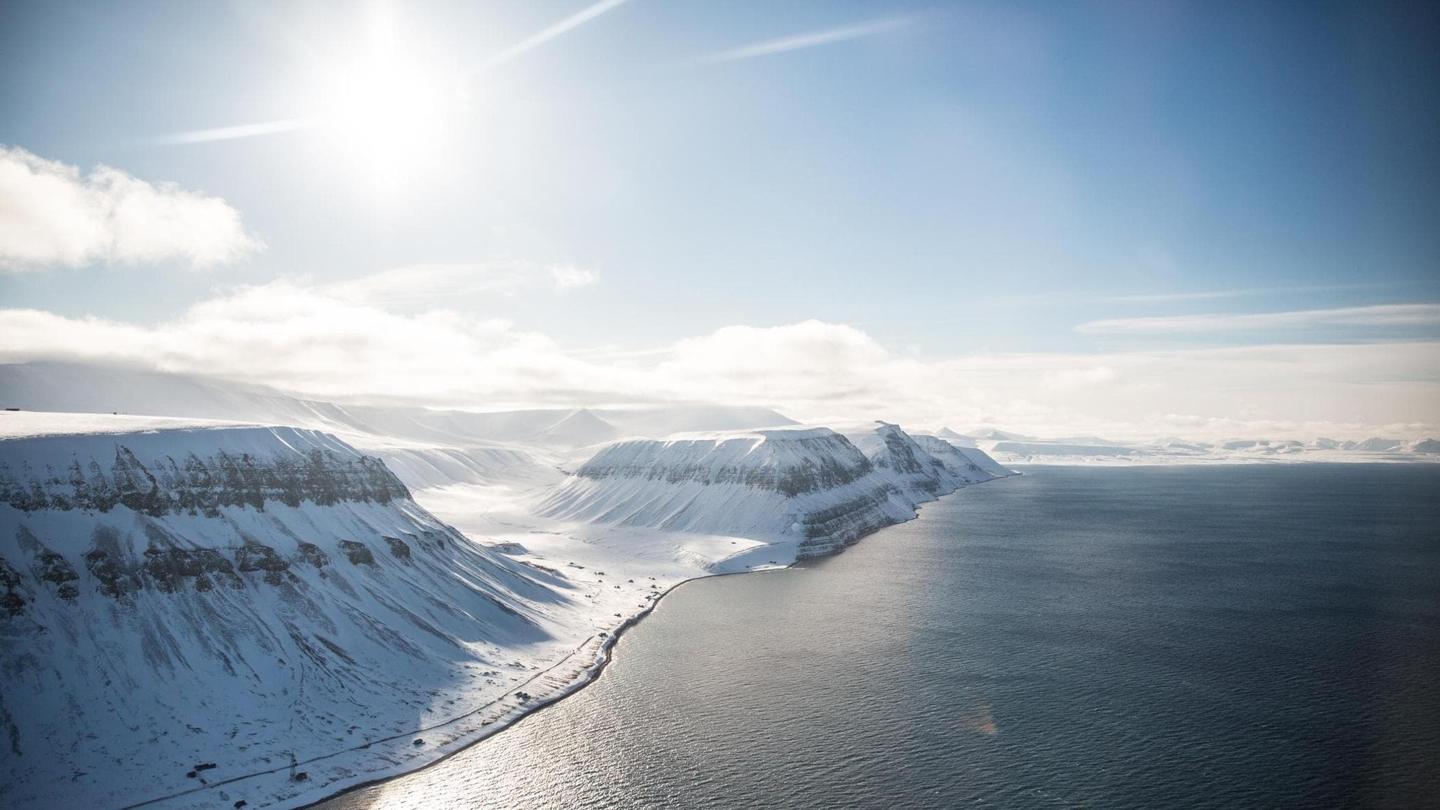 Svalbard, l’acqua del rubinetto non è più potabile: “Con il permafrost sciolto ora ci sono metalli pesanti”