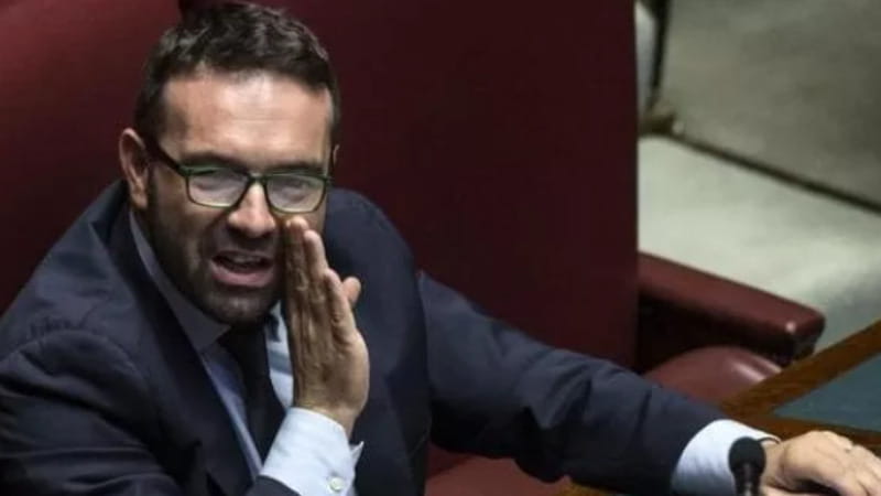 La diffida del dissidente Pini: convocate il congresso della Lega Nord
