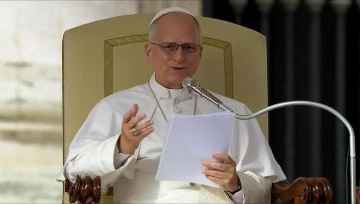 Vaticano, il Papa ai fedeli in piazza San Pietro: "Grazie per il sostegno delle vostre preghiere"
