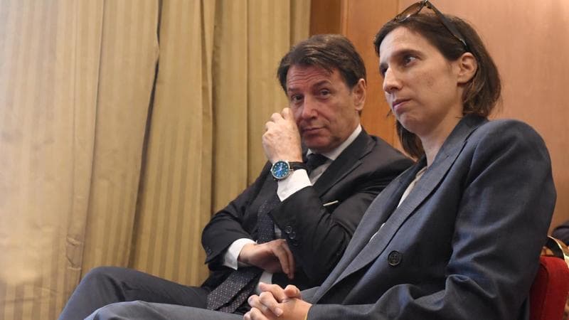 Meloni convoca cdm: decreto per tir e agricoltura. Conte e Schlein: “Premier riferisca in aula”