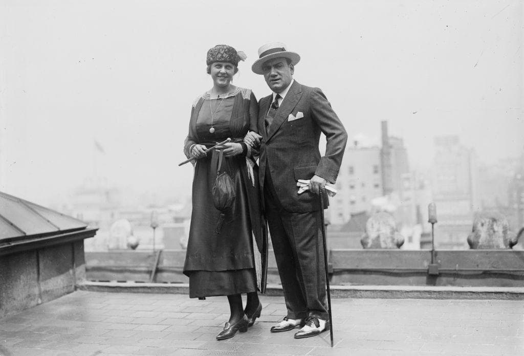 Italian opera tenor Enrico Caruso and his wife, the former Dorothy Park Benjamin
