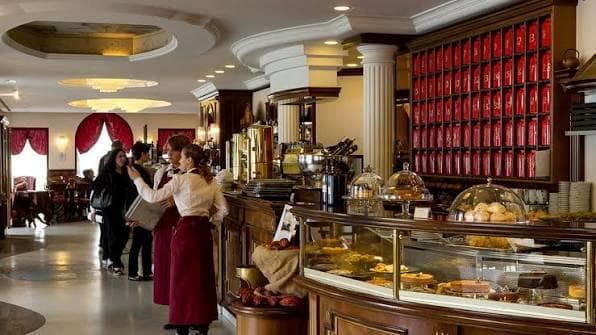 Caffè degli Specchi in Piazza Unità d’Italia