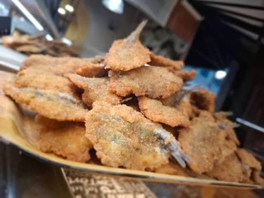 Breaded sardines, a Trieste speciality, at Buffet Clai