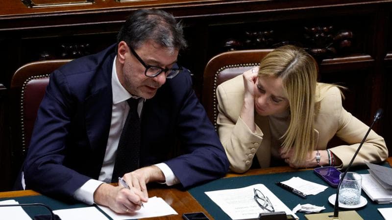 Manovra, meno tasse in busta paga per i giovani al primo impiego