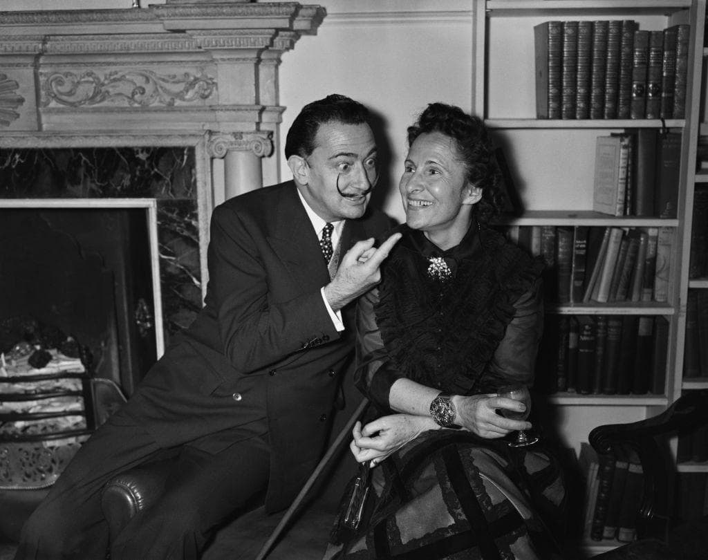 Salvador Dalí and his wife, Gala Dalí, in London, 1955