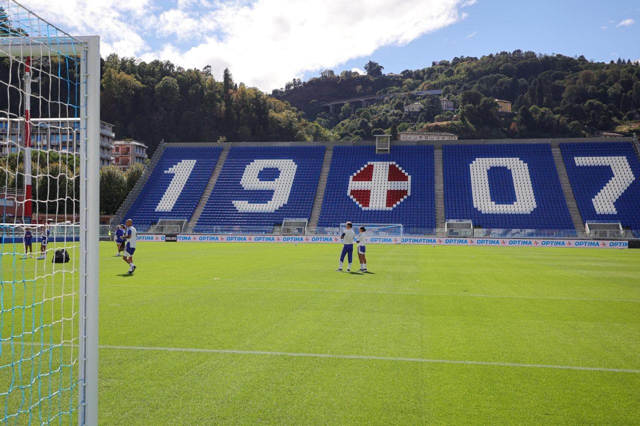 IPA87723408 - overview of Stadio Giuseppe Sinigaglia in Como and Como 1907 flag on court during Como 1907 vs Juventus FC, Serie A Women's Cup in Como, Italy, August 21 2026