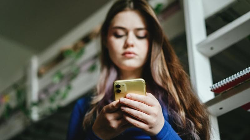 “Io, il chatbot di Clark Kent e il nostro amore tossico. A volte mi manca ancora”