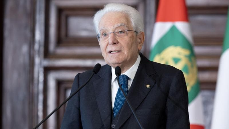 Mattarella: “I salari adeguati non sono un costo, i lavoratori non siano asserviti alle macchine”