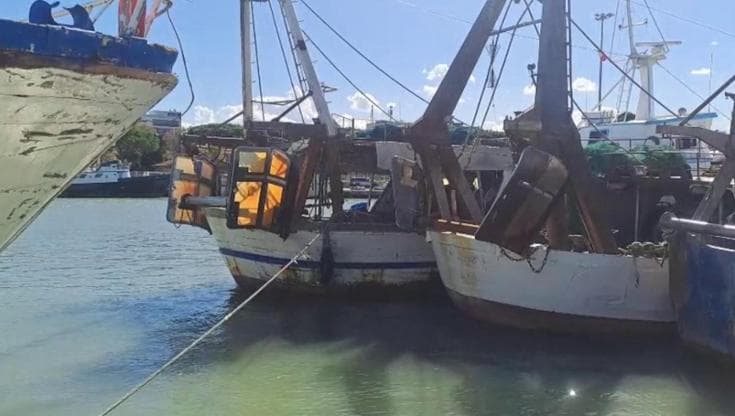Pescara, pescherecci fermi al porto: "Pronti a scioperi più importanti"