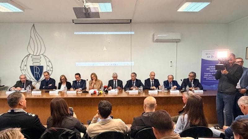 Rebibbia, sarà riqualificato il centro sportivo. Abodi: ''Lo sport per il reinserimento sociale''
