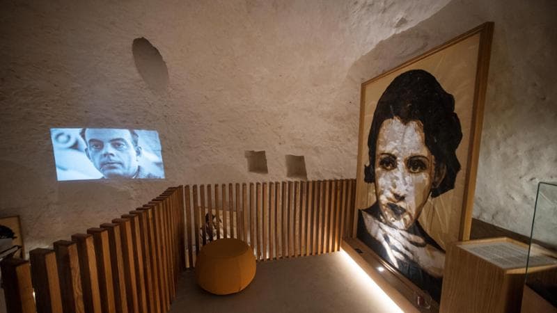 Interior do Museu Antoine de Saint-Exupéry (MASE) em Alghero