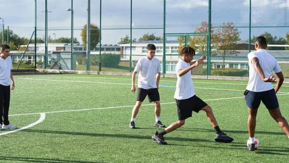 Tra impegni scolastici e perdita di interesse, quando conciliare sport e studio diventa difficile