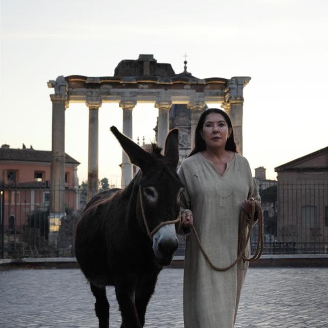 Intervista a Marina Abramović: “Guarderò negli occhi anche la morte”